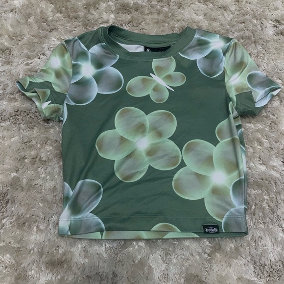 Green Patterned Crop Top - Picture 2 of 5